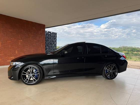 BMW 320i 2.0 16V TURBO FLEX M SPORT AUTOMÁTICO BMW 320i 2.0 16V TURBO FLEX M SPORT AUTOMÁTICO